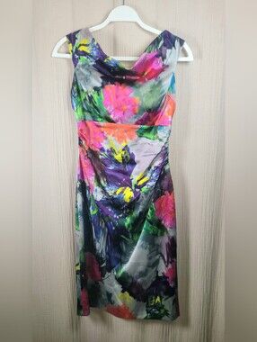 Kay Unger Watercor Floral Print Sheath Dress in Multicolor Elegant Women’s Dress